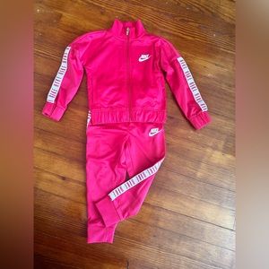 3t Nike Track Suit